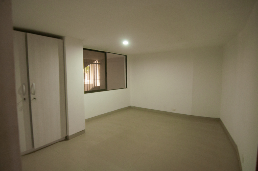 Imagen extraída de https://davivienda-bienes-cms.s3.amazonaws.com/000000000444_CR_1_11_24_AP_303_BRR_BOCAGRANDE_EDIFICIO_DON_PEDRO_DE_HEREDIA_HAB_2_04aeec9920.jpg