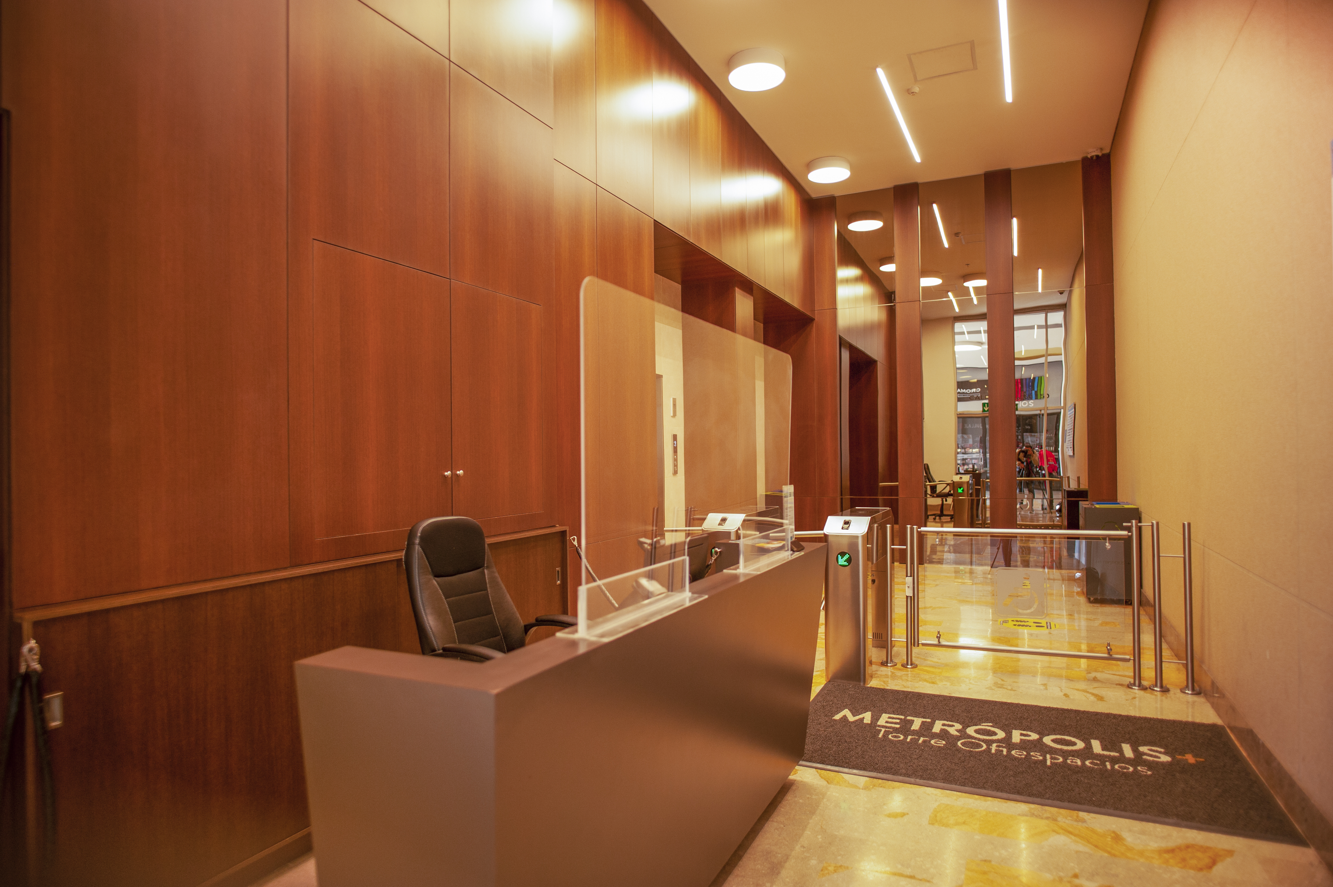 Imagen extraída de https://davivienda-bienes-cms.s3.amazonaws.com/4_Fachada_Interior_Torre_7e016214b4.jpg