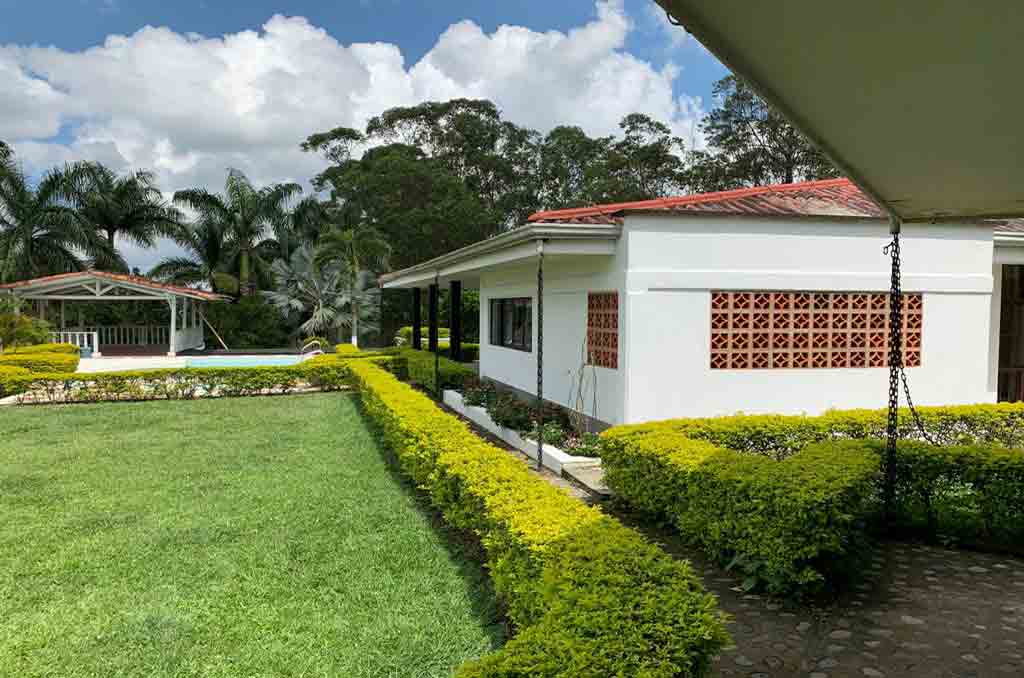 Imagen extraída de https://davivienda-bienes-cms.s3.amazonaws.com/4_Patio_ea5b3877ec.jpg
