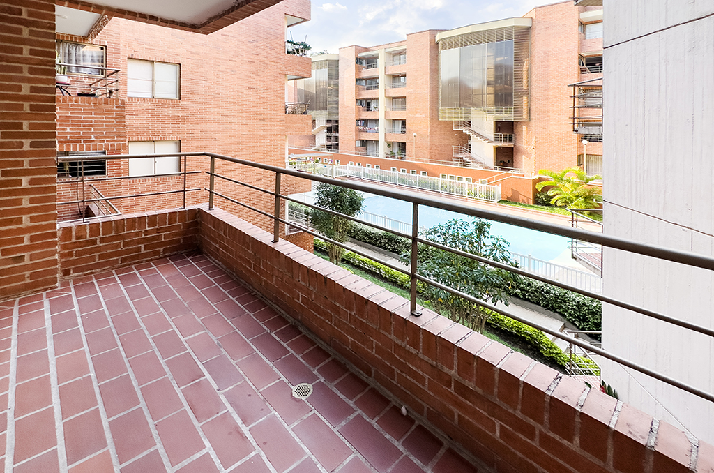 Imagen extraída de https://davivienda-bienes-cms.s3.amazonaws.com/4_Terraza_411fe51717.jpg