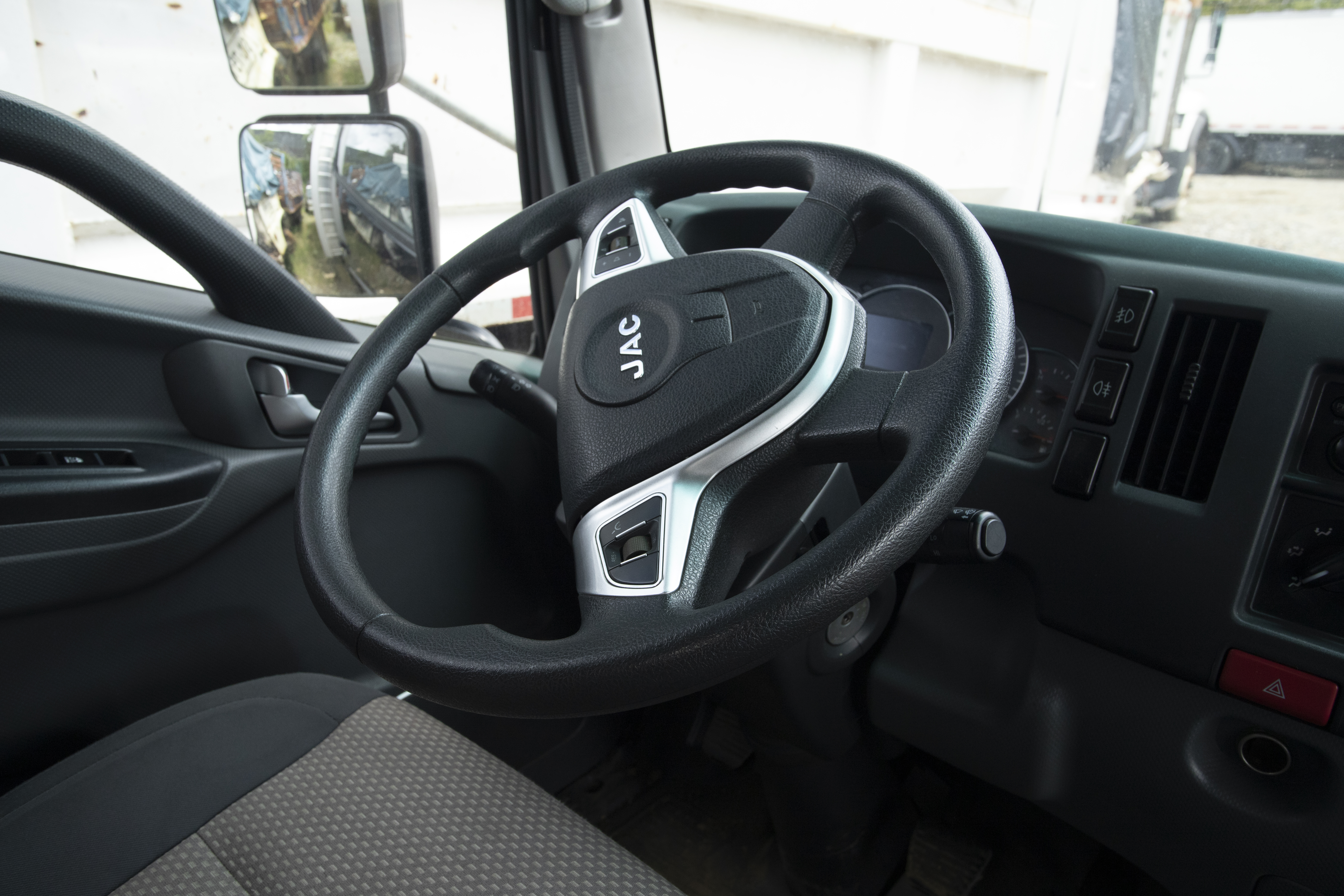 Imagen extraída de https://davivienda-bienes-cms.s3.amazonaws.com/5_Interior_Carro_bd0561bbbf.jpg