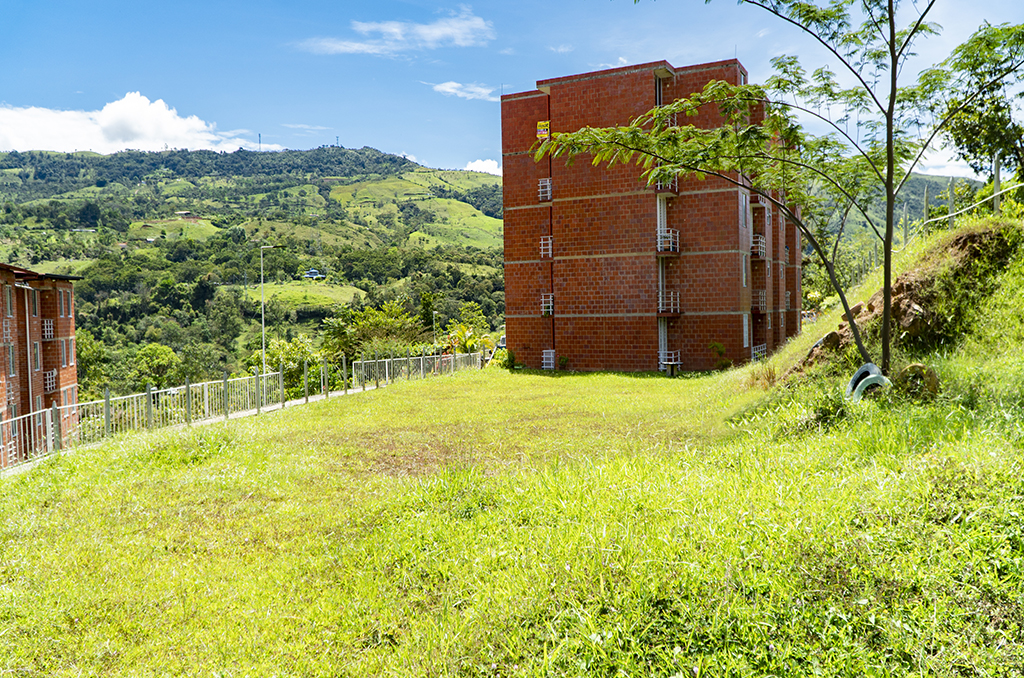 Imagen extraída de https://davivienda-bienes-cms.s3.amazonaws.com/5_Lote_584b1ad8d7.jpg