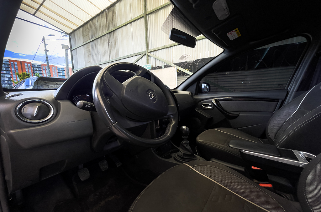 Imagen extraída de https://davivienda-bienes-cms.s3.amazonaws.com/6_Interior_Carro_48258a988e.jpg