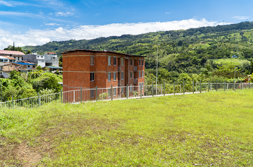 Imagen extraída de https://davivienda-bienes-cms.s3.amazonaws.com/6_Lote_f25ec7491f.jpg